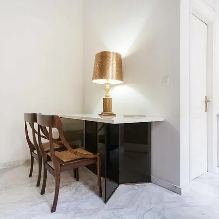 Concierge Downtown Апарт-отель Афины